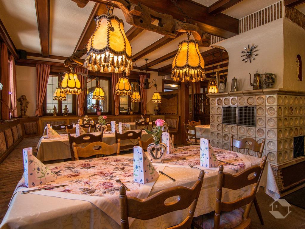 Hotel Restaurant Alte Linde Бад-Вильдбад Экстерьер фото