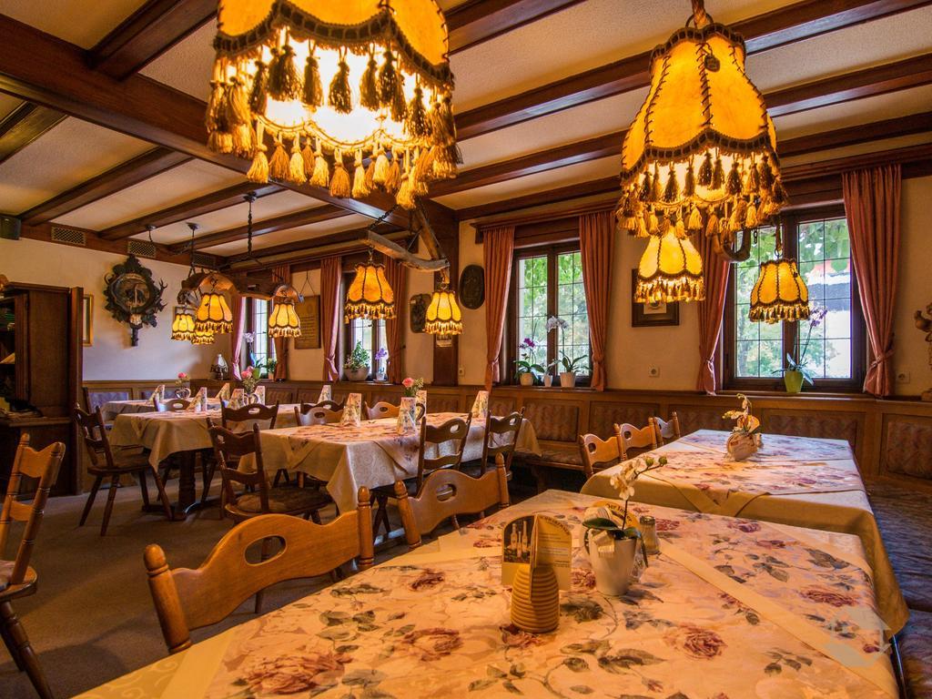 Hotel Restaurant Alte Linde Бад-Вильдбад Экстерьер фото