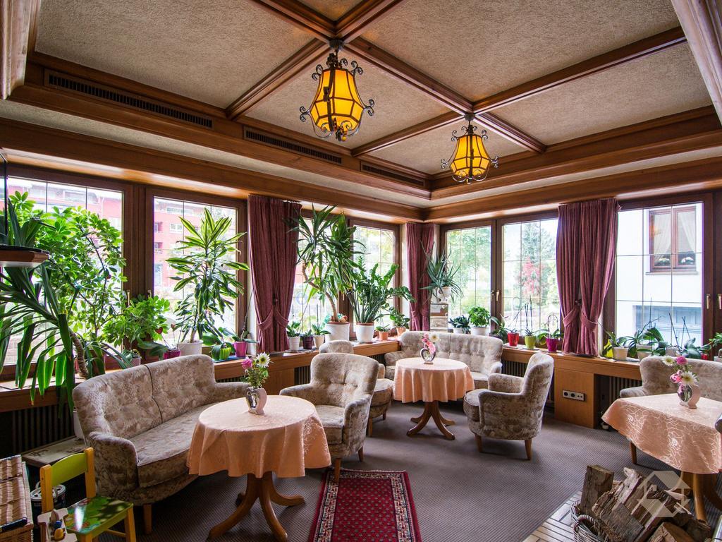 Hotel Restaurant Alte Linde Бад-Вильдбад Экстерьер фото