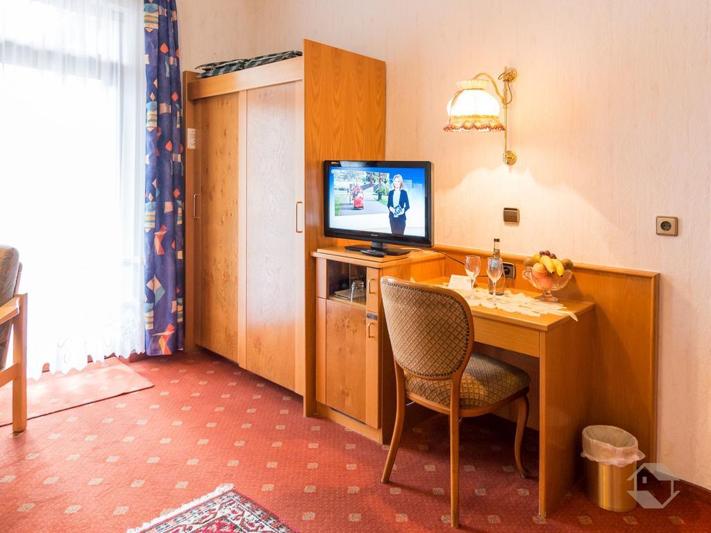 Hotel Restaurant Alte Linde Бад-Вильдбад Экстерьер фото