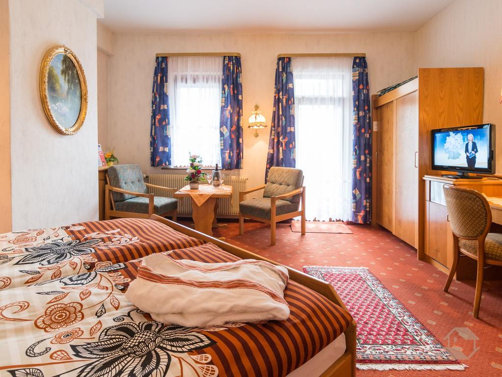 Hotel Restaurant Alte Linde Бад-Вильдбад Экстерьер фото